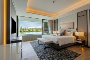 Luxury apartments in the Laguna near the lake